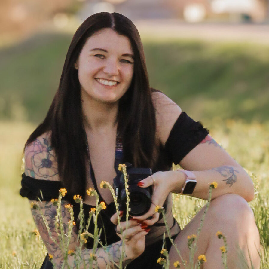 Carly-Honzel-Headshot